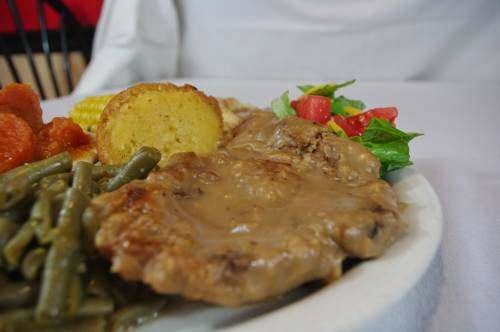 Marys Southern Cooking | restaurant | 3011 SpringHill Ave, Mobile, AL 36607, USA | 2514762232 OR +1 251-476-2232