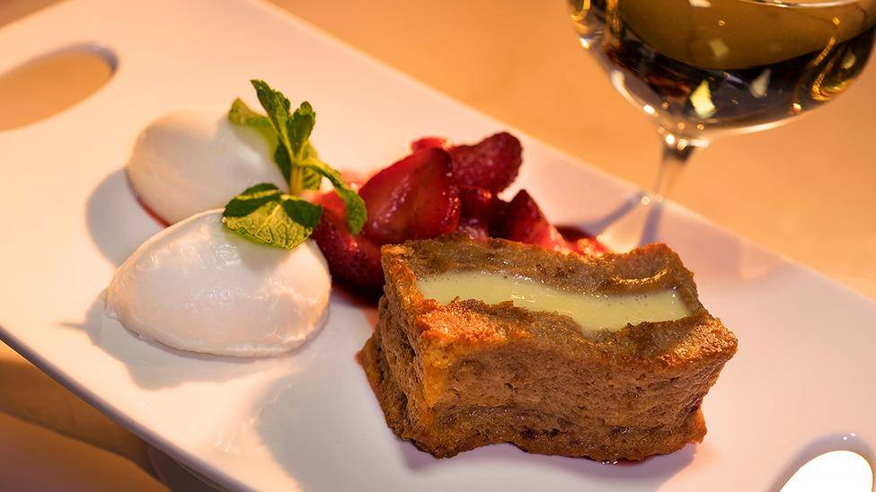 The Spotted Horse Tavern & Dining Parlor | restaurant | 2235 Creswell Ln, Opelousas, LA 70570, USA | 3375943023 OR +1 337-594-3023