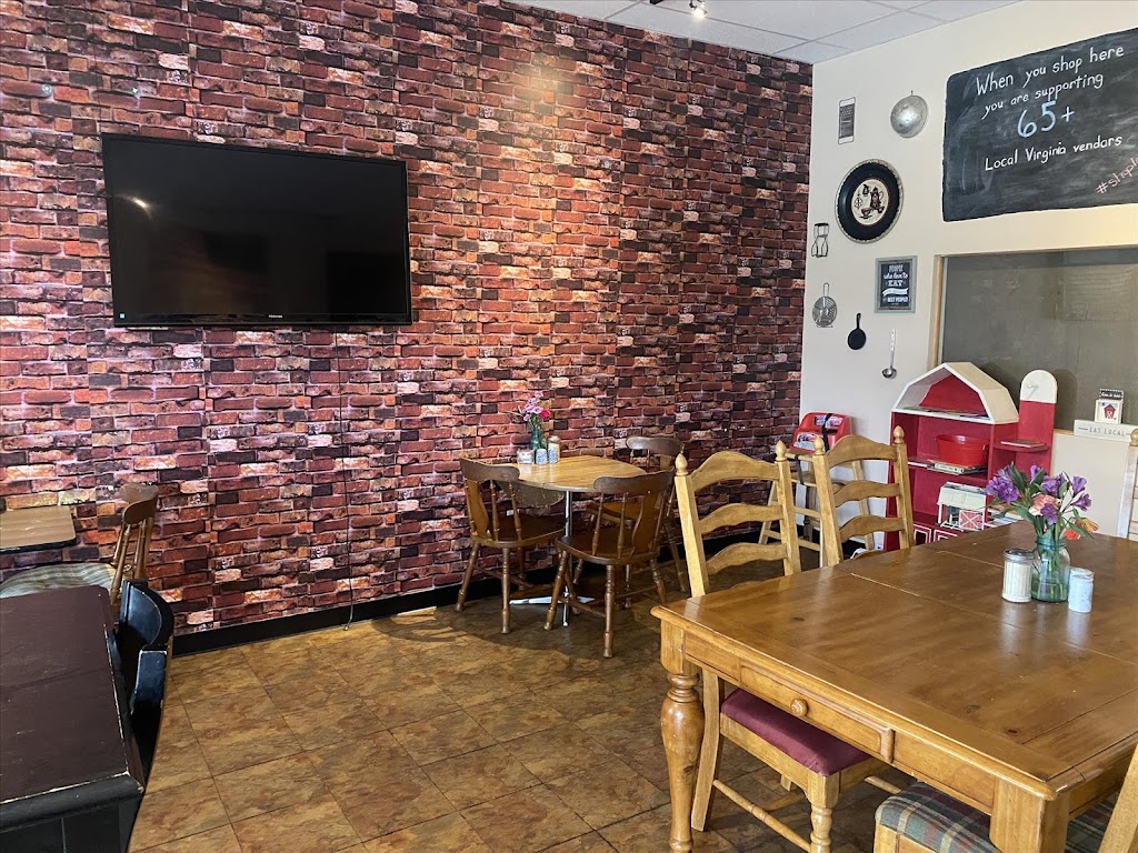 Local Eats | cafe | 74 Joshua Ln, Palmyra, VA 22963, USA | 4342073558 OR +1 434-207-3558