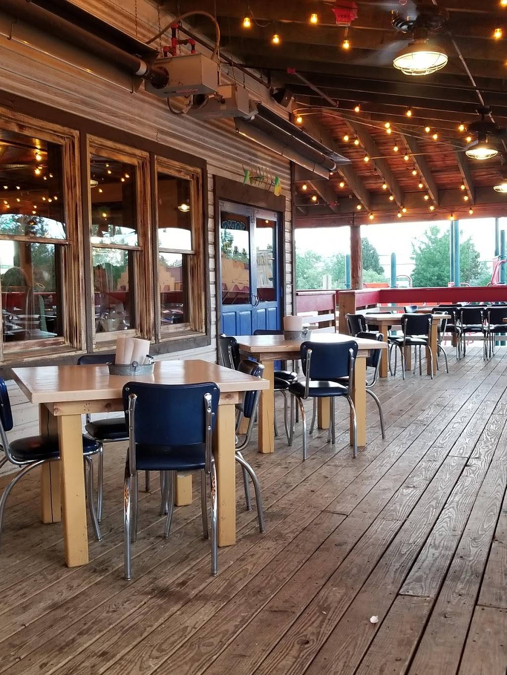 Joes Crab Shack | restaurant | 14025 E Evans Ave, Aurora, CO 80014, USA | 3033067070 OR +1 303-306-7070