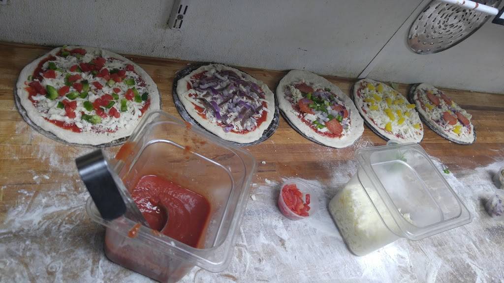 Garlic Knot | meal delivery | 4165 N Dixie Hwy, Oakland Park, FL 33334, USA | 9546718400 OR +1 954-671-8400