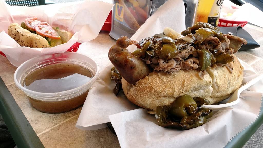 CHI-TOWN Chicago Italian Beef & Hot Dogs | restaurant | 334 E McNab Rd, Pompano Beach, FL 33060, USA | 9549516465 OR +1 954-951-6465