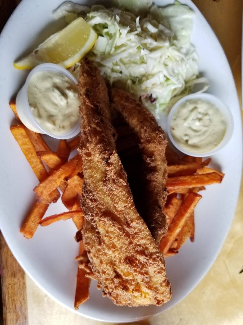 Angler Fish Market & Chowder | restaurant | 1 Village Square, Westminster, MA 01473, USA | 9788742202 OR +1 978-874-2202