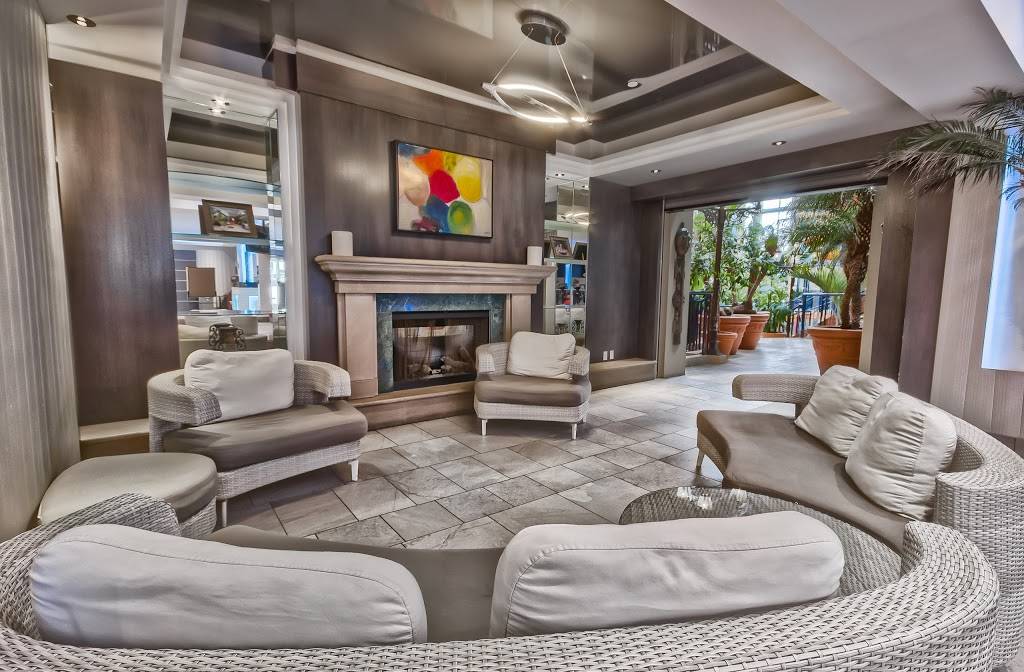 LHôtel Québec | restaurant | 3115 Avenue des Hôtels, Québec, QC G1W 3Z6, Canada | 4186585120 OR +1 418-658-5120