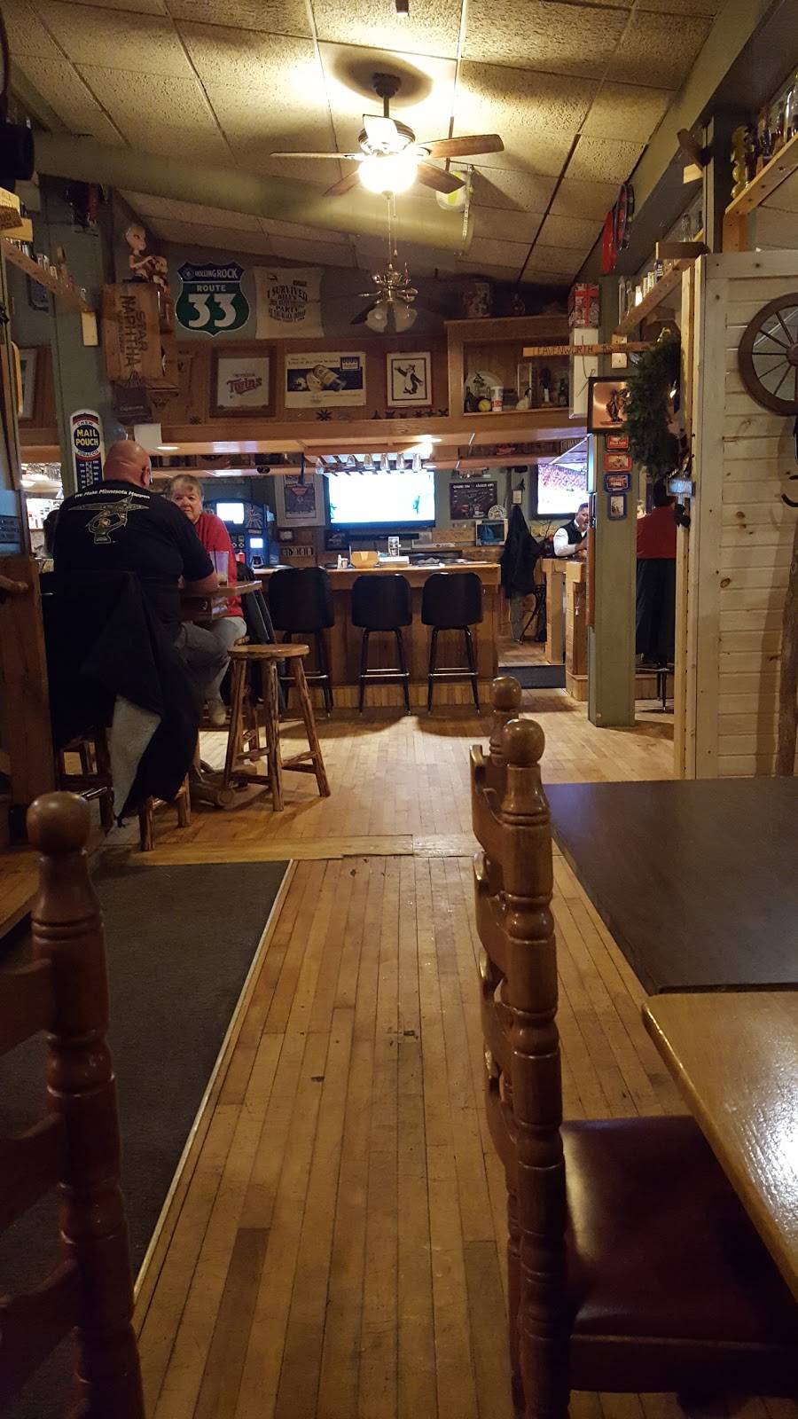 Black Horse Bar & Grill | restaurant | 34648 Old Homer Rd, Winona, MN 55987, USA | 5074749600 OR +1 507-474-9600