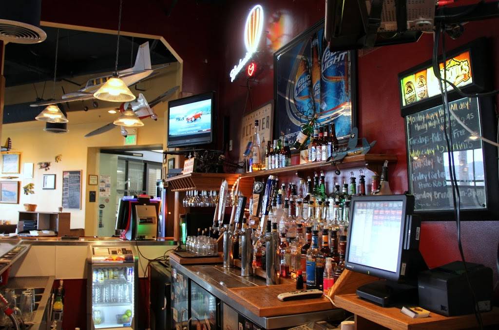 French Valley Cafe | restaurant | French Valley Airport, 37600 Sky Canyon Dr, Murrieta, CA 92563, USA | 9516007396 OR +1 951-600-7396