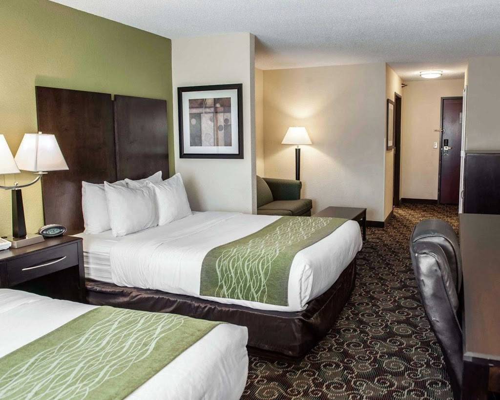 Comfort Suites West Indianapolis - Brownsburg | restaurant | 500 W Northfield Dr, Brownsburg, IN 46112, USA | 3178522000 OR +1 317-852-2000