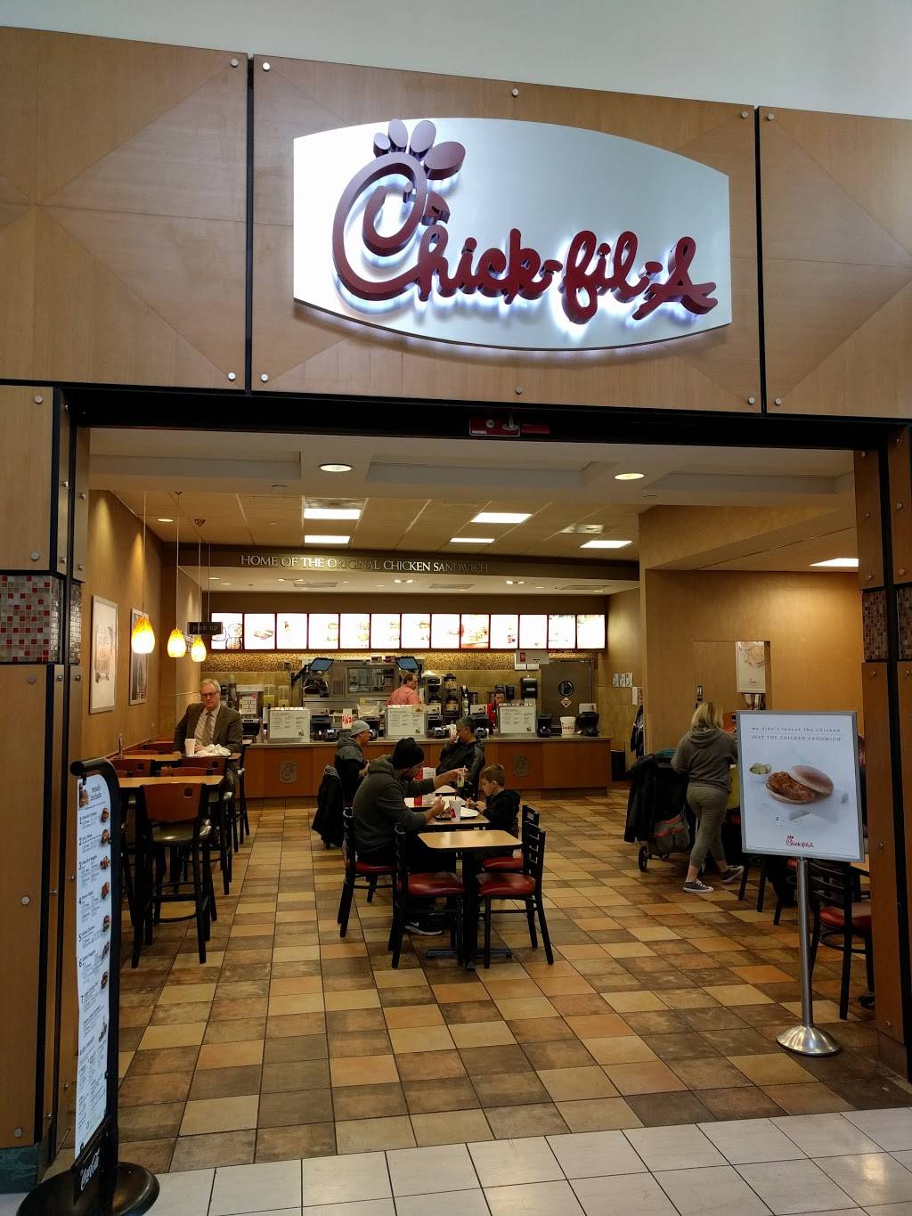 Chick-fil-A | restaurant | 826 Lehigh Lifestyle Ctr, Whitehall, PA 18052, USA | 6102310303 OR +1 610-231-0303