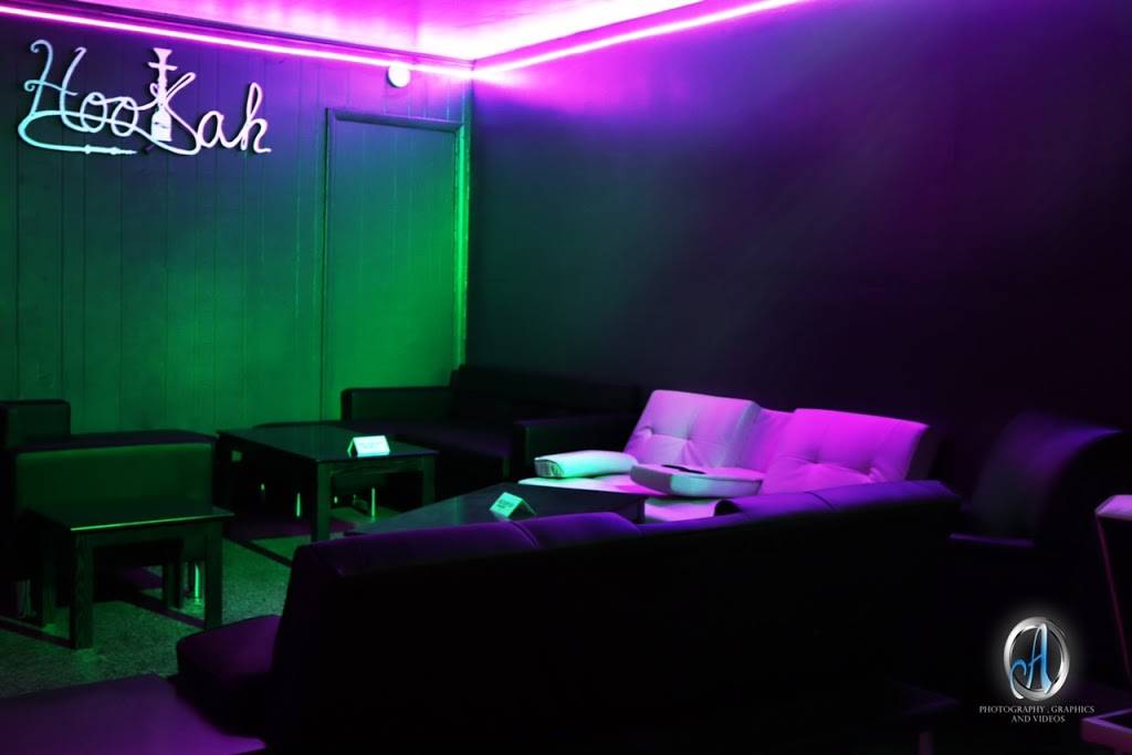 Retta’s Hookah Lounge | night club | 2750 S 7th St, Louisville, KY 40215, USA | 5026321021 OR +1 502-632-1021