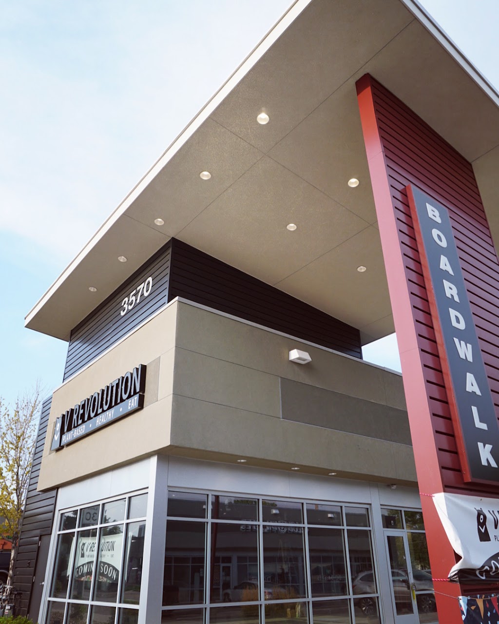 V Revolution | restaurant | 3570 S Logan St, Englewood, CO 80113, USA | 3037812296 OR +1 303-781-2296