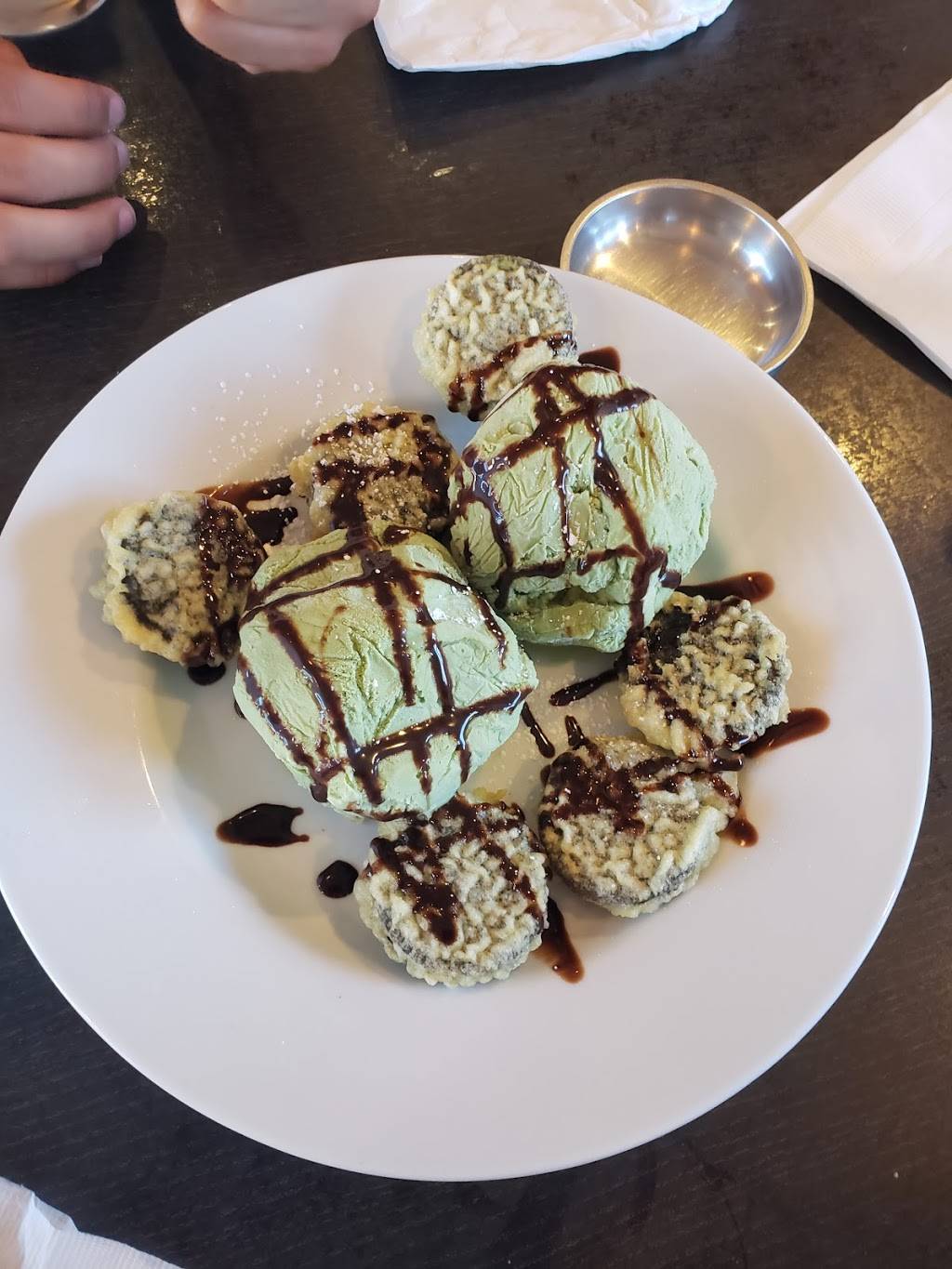 Orange Roll & Sushi | restaurant | 450 N Tustin St, Orange, CA 92867, USA | 7142899995 OR +1 714-289-9995