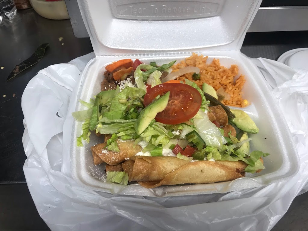 Taqueria El Rincon Del Cerro | restaurant | 21404 TX-494 Loop, New Caney, TX 77357, USA | 8325991186 OR +1 832-599-1186