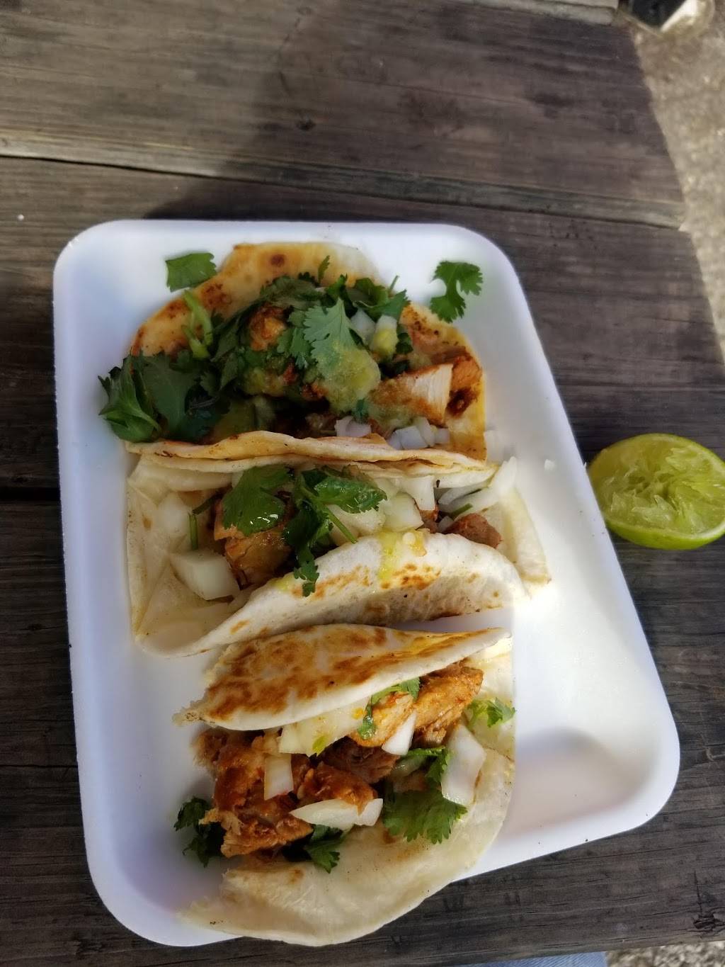 Tacos Guerrero | restaurant | 96 N Pleasant Valley Rd, Austin, TX 78702, USA | 5129392308 OR +1 512-939-2308