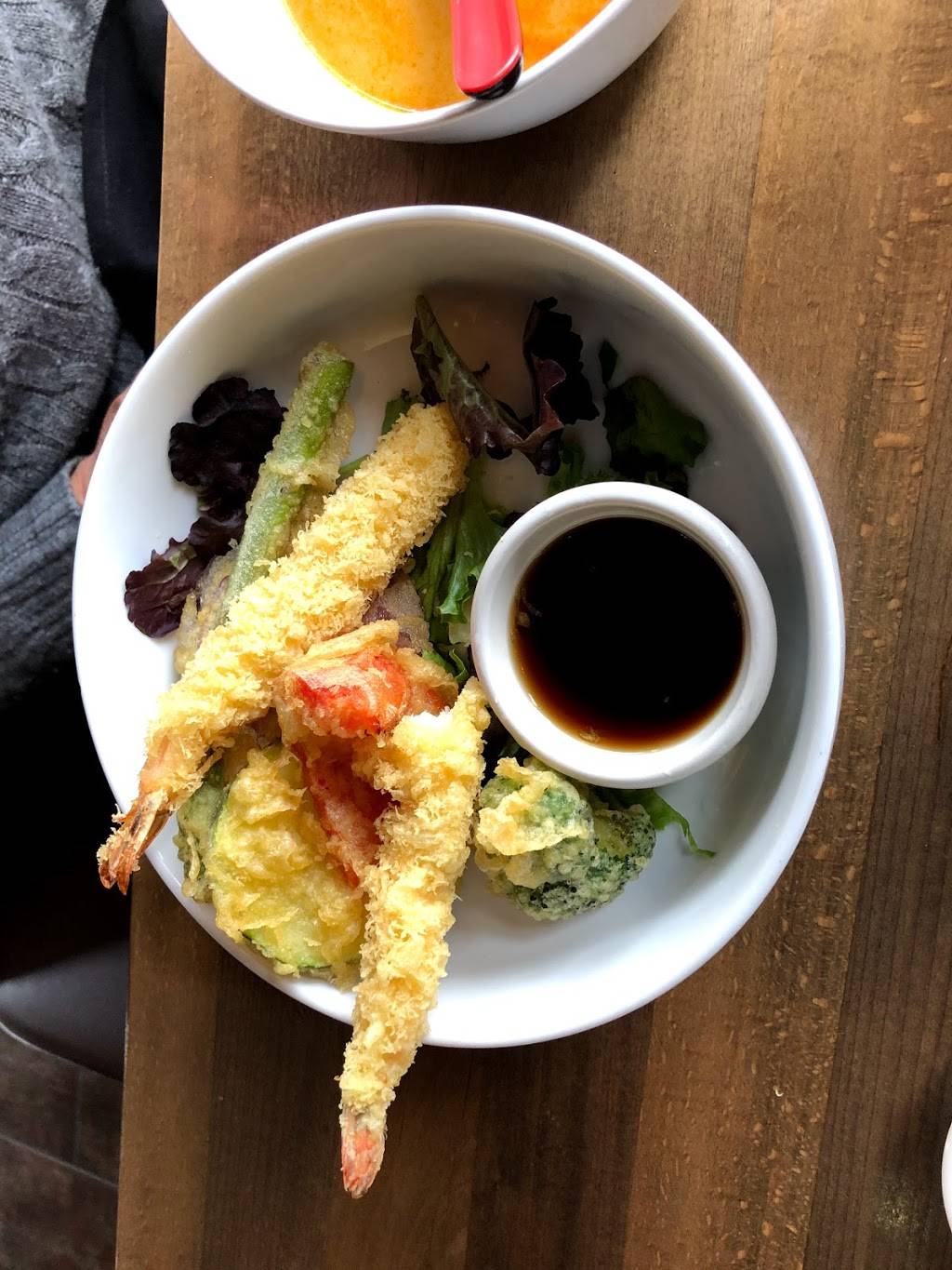 Miyabi Sushi & Asian Bistro | restaurant | 400 Water St #100, Excelsior, MN 55331, USA | 9528554000 OR +1 952-855-4000