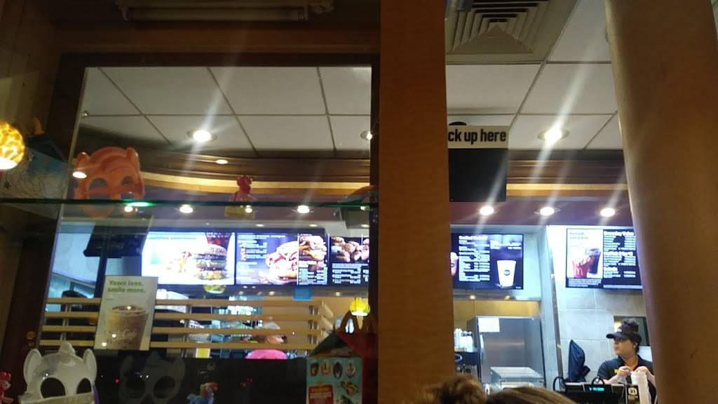 McDonalds | cafe | 18900 US-441, Mt Dora, FL 32757, USA | 3523837233 OR +1 352-383-7233