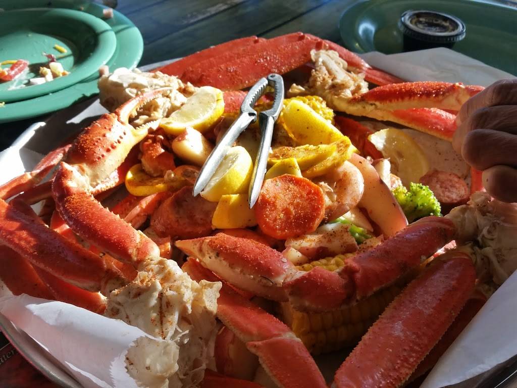 Whiteys Fish Camp | restaurant | 2032 County Rd 220, Fleming Island, FL 32003, USA | 9042694198 OR +1 904-269-4198