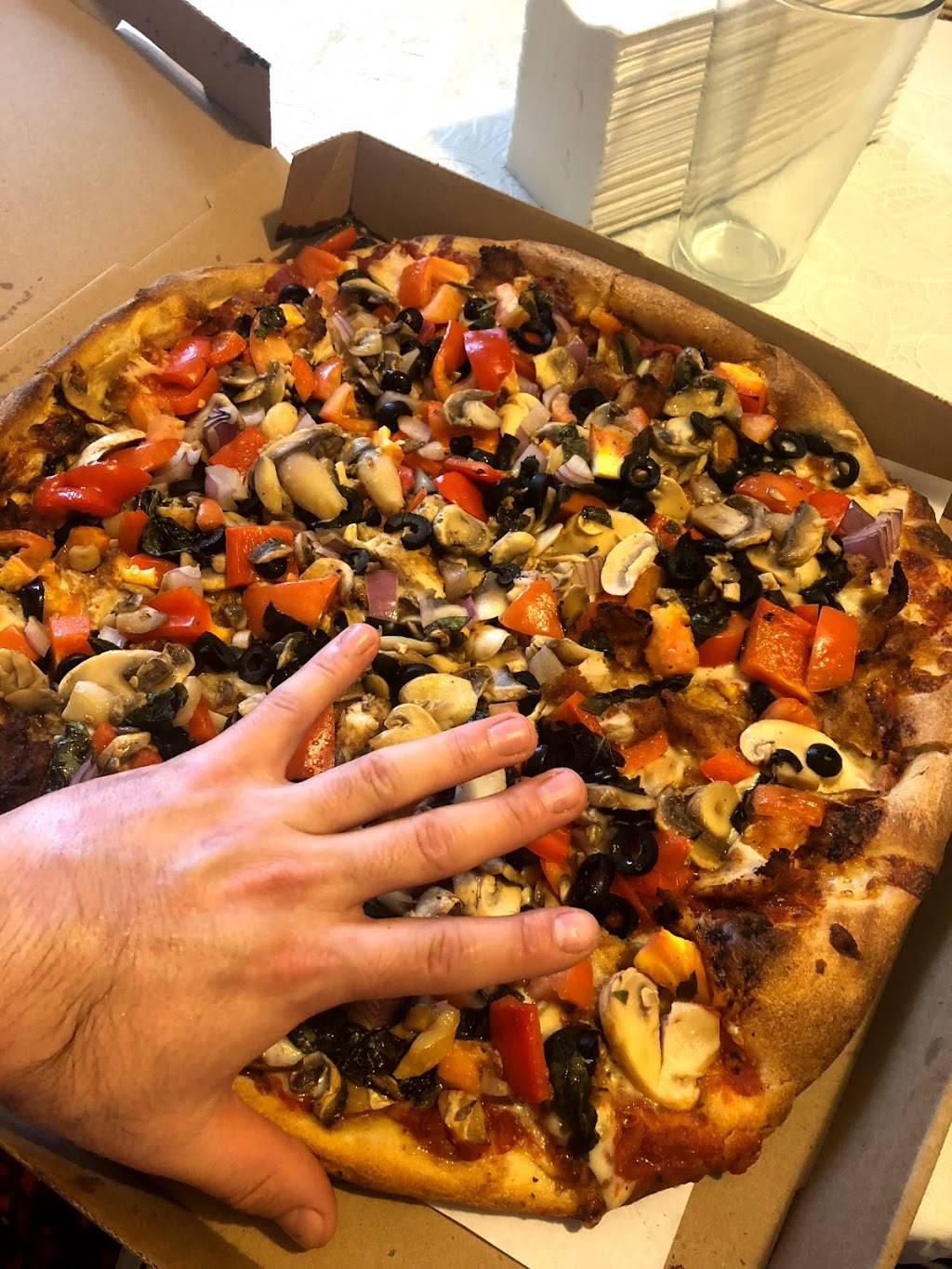 Franks Pizza | restaurant | 424 Avenue P, Brooklyn, NY 11223, USA | 7183390277 OR +1 718-339-0277