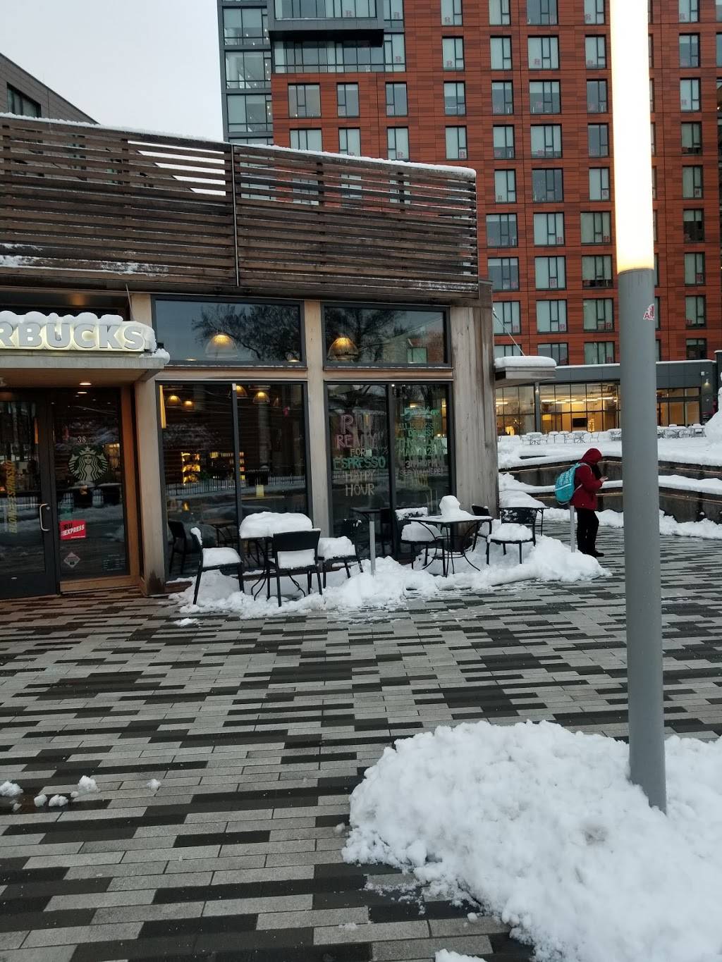 Starbucks | cafe | 38 College Ave, New Brunswick, NJ 08901, USA | 7322200014 OR +1 732-220-0014