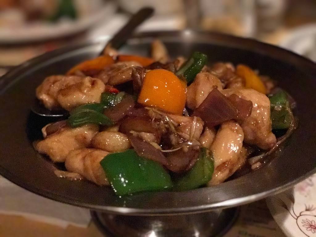 Hong Chow Restaurant | restaurant | 1959 Tecumseh Rd W, Windsor, ON N9B 1V7, Canada | 5192525669 OR +1 519-252-5669