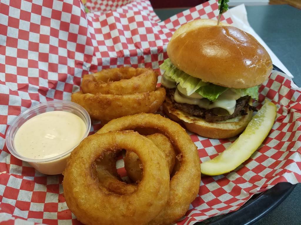 The Iron Mule | restaurant | 1308 MO-21, Ironton, MO 63650, USA | 5735461234 OR +1 573-546-1234