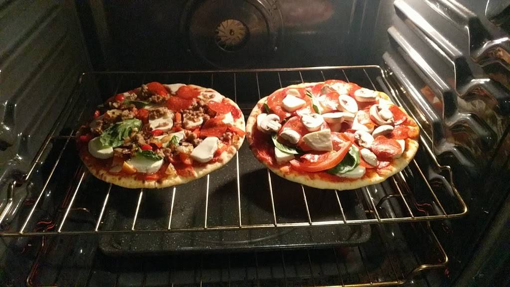 Dominos Pizza | meal delivery | 324 US-6 #20, Dillon, CO 80435, USA | 9704687744 OR +1 970-468-7744