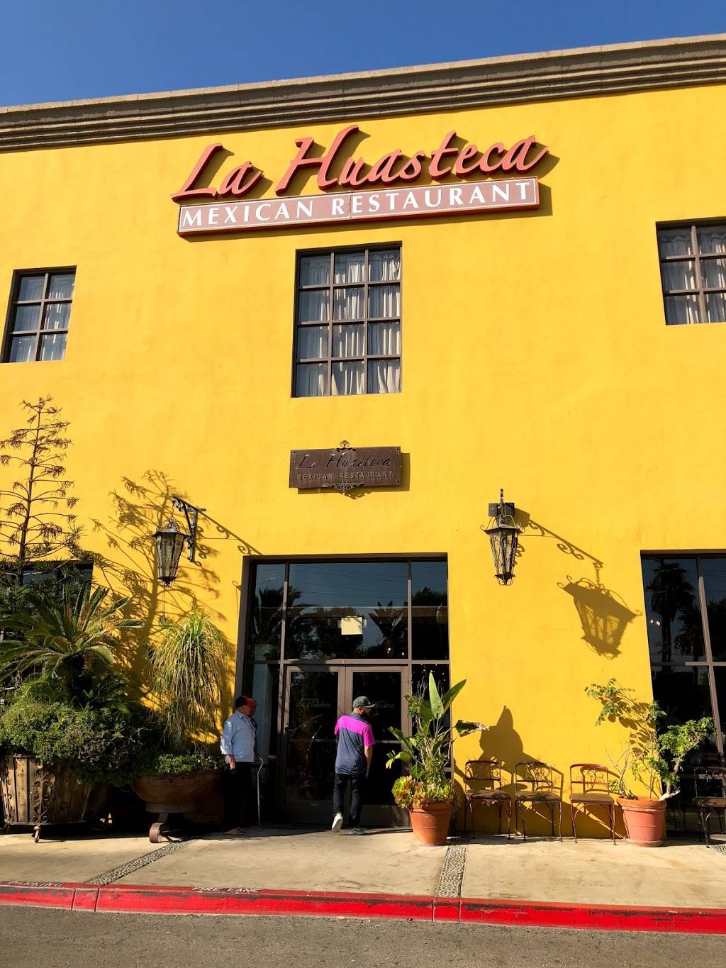 La Huasteca Restaurant | restaurant | 3150 E Imperial Hwy #100, Lynwood, CA 90262, USA | 3105378800 OR +1 310-537-8800