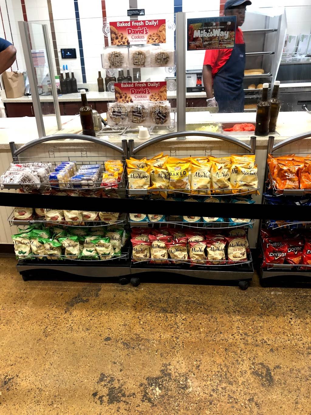 Jersey Mikes Subs | restaurant | 32098 Gratiot Ave, Roseville, MI 48066, USA | 5868595416 OR +1 586-859-5416