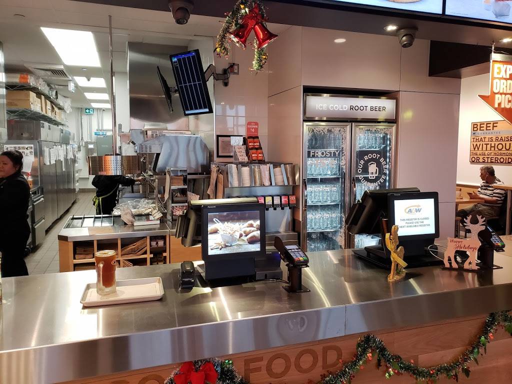 A&W Canada | restaurant | 45 Overlea Blvd, Town Centre, Toronto, ON M4H 1C3, Canada | 6477480036 OR +1 647-748-0036