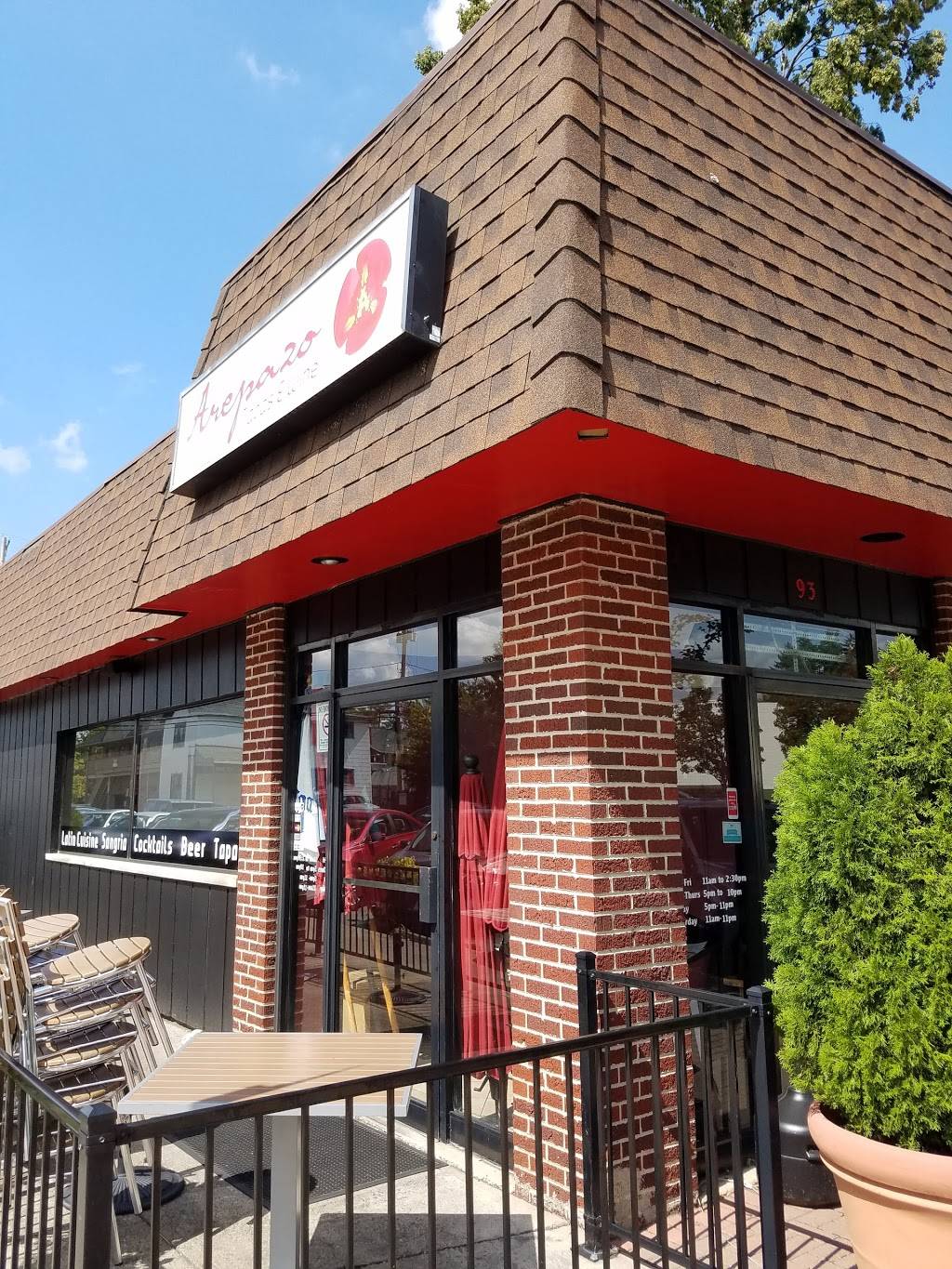 Arepazo Tapas and Wine | restaurant | 93 N High St, Gahanna, OH 43230, USA | 6144717296 OR +1 614-471-7296