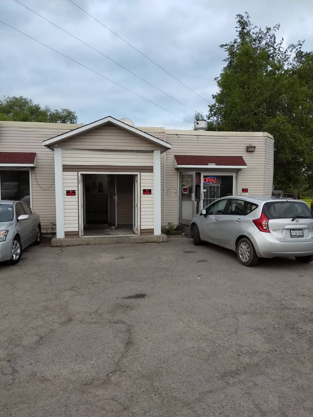 Papa Joes Pizza | restaurant | 5669 Bank St, Greely, ON K4P 1C3, Canada | 6136883333 OR +1 613-688-3333