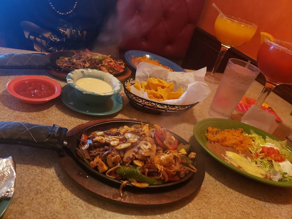 Los Reyes Mexican Restaurant | restaurant | 7620 Rivers Ave, North Charleston, SC 29406, USA | 8438246422 OR +1 843-824-6422
