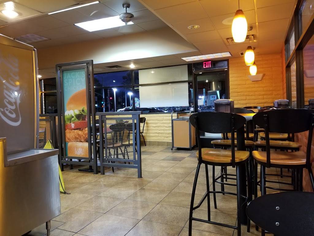 Jack in the Box | restaurant | 780 Marina Blvd, San Leandro, CA 94577, USA | 5103526610 OR +1 510-352-6610