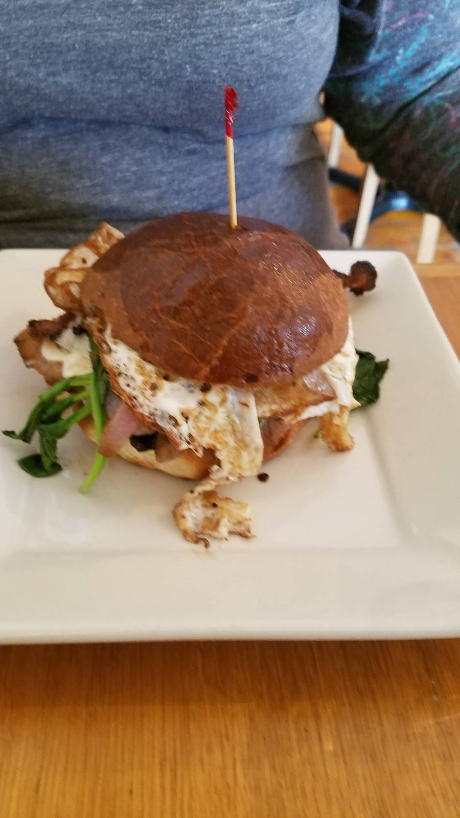 Destino Fiesta Mexicana | restaurant | 1 Church St, Chatham, NY 12037, USA | 5183926663 OR +1 518-392-6663