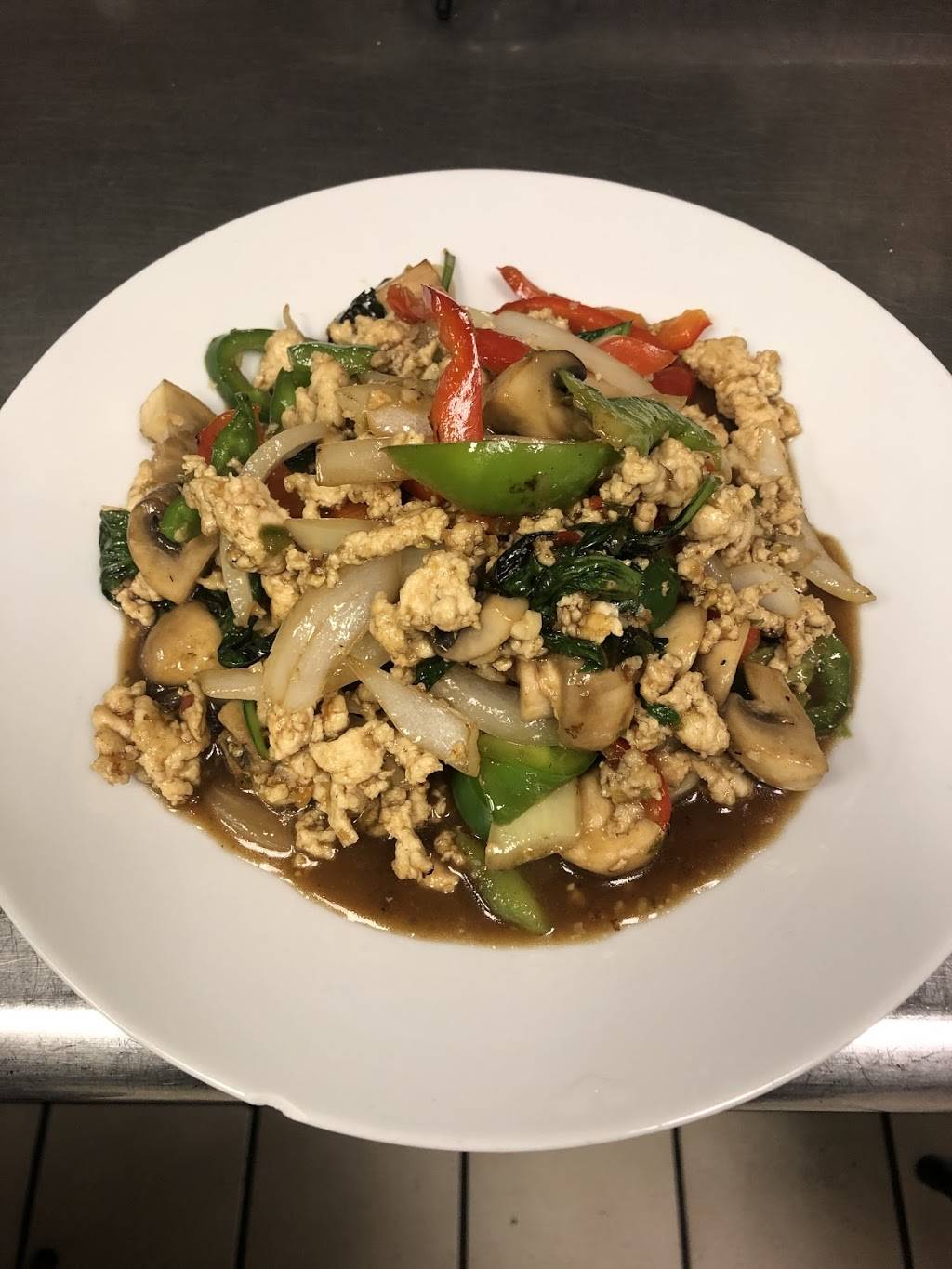 Pen Thai Sushi | restaurant | 1652 Algonquin Rd, Mt Prospect, IL 60056, USA | 8479560509 OR +1 847-956-0509