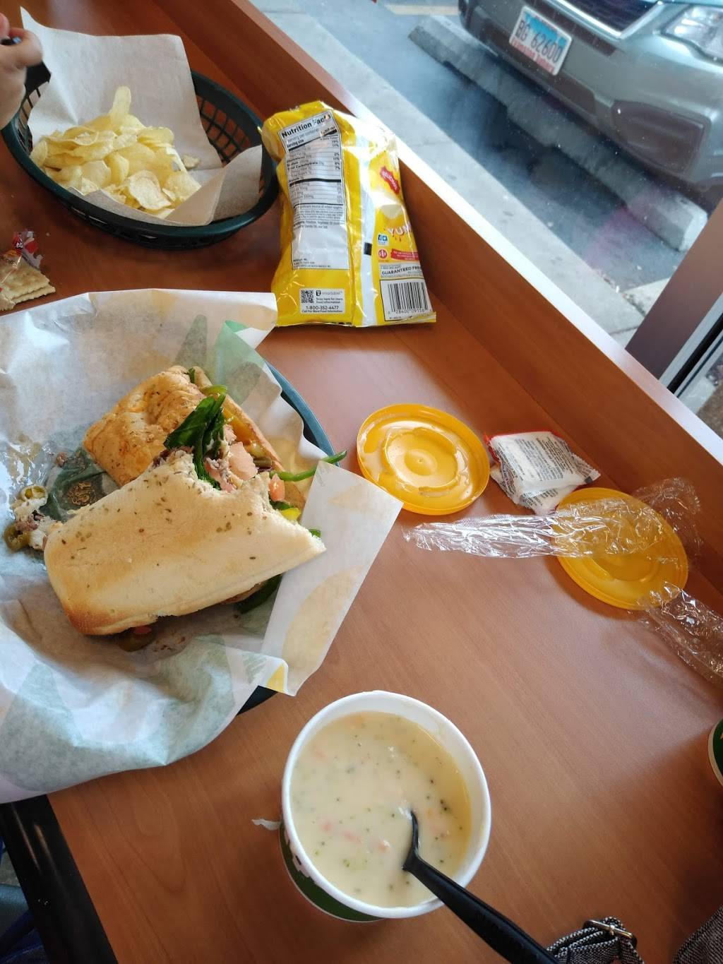 Subway | meal takeaway | Kedzie & Wilson, 4552 N Kedzie Ave, Chicago, IL 60625, USA | 7734428730 OR +1 773-442-8730