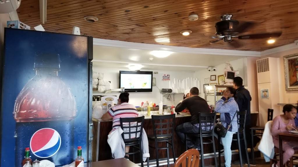 La Rubia Restaurant | restaurant | 130 Common St, Lawrence, MA 01840, USA | 9782082439 OR +1 978-208-2439