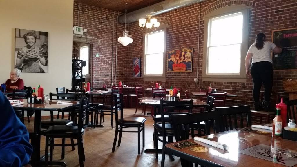 Cafe Audrey at Fort Ben | restaurant | 9134 Otis Ave, Indianapolis, IN 46216, USA | 3175466000 OR +1 317-546-6000
