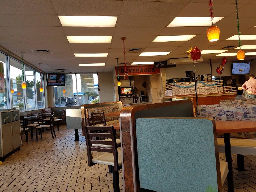 McDonalds | cafe | 9857 Balboa Blvd, Northridge, CA 91325, USA | 8187725151 OR +1 818-772-5151
