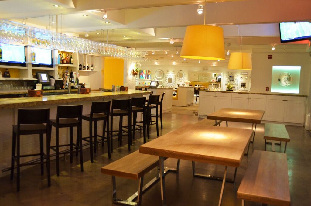 Brasserie Brickell Key | restaurant | 605 Brickell Key Dr, Miami, FL 33131, USA | 3059828128 OR +1 305-982-8128