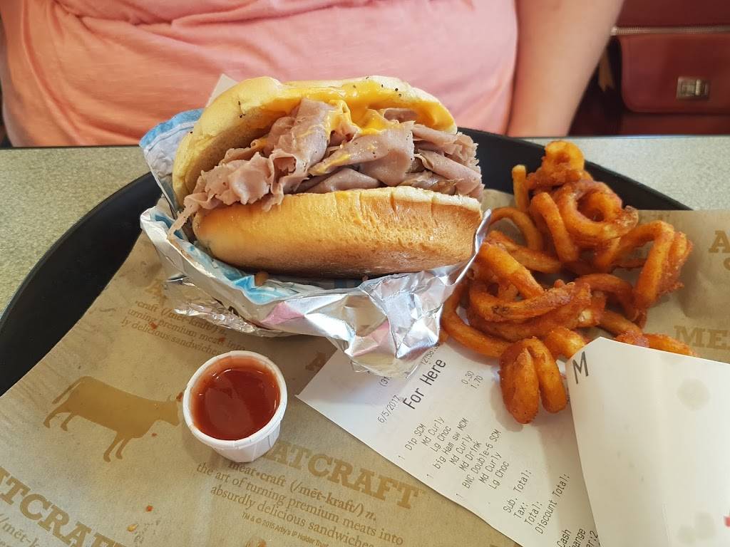 Arbys | restaurant | 6018 University Ave, Cedar Falls, IA 50613, USA | 3192663627 OR +1 319-266-3627
