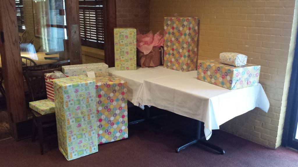 Harveys | restaurant | 424 S Gloster St, Tupelo, MS 38801, USA | 6628426763 OR +1 662-842-6763