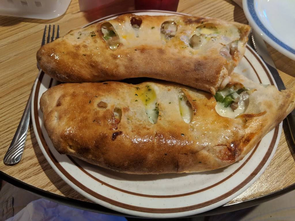 The Paintroom Bar and Grill | restaurant | 118 W Apple St, Connellsville, PA 15425, USA | 7246269532 OR +1 724-626-9532