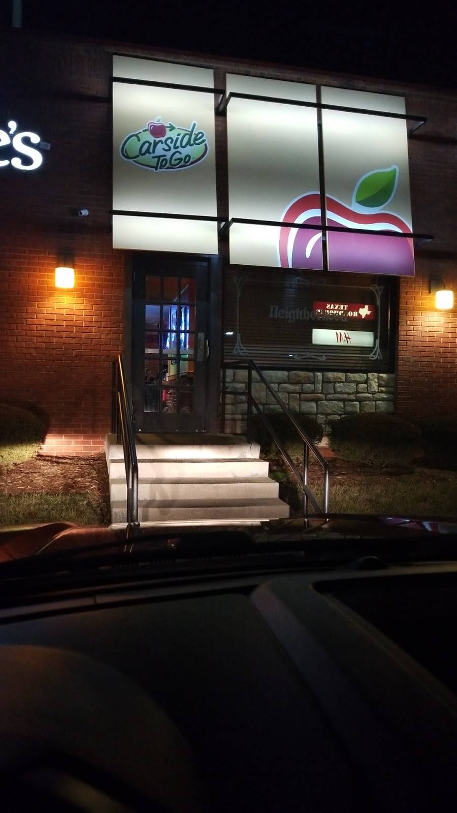 Applebees Grill + Bar | restaurant | 721 E Lewis and Clark Pkwy, Clarksville, IN 47129, USA | 8122833594 OR +1 812-283-3594