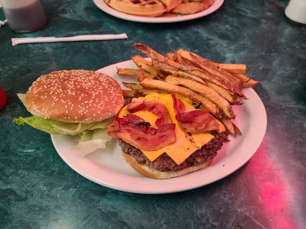 Oasis Restaurant and Motel | restaurant | 1445 S N 2nd St, Raton, NM 87740, USA | 5754452221 OR +1 575-445-2221