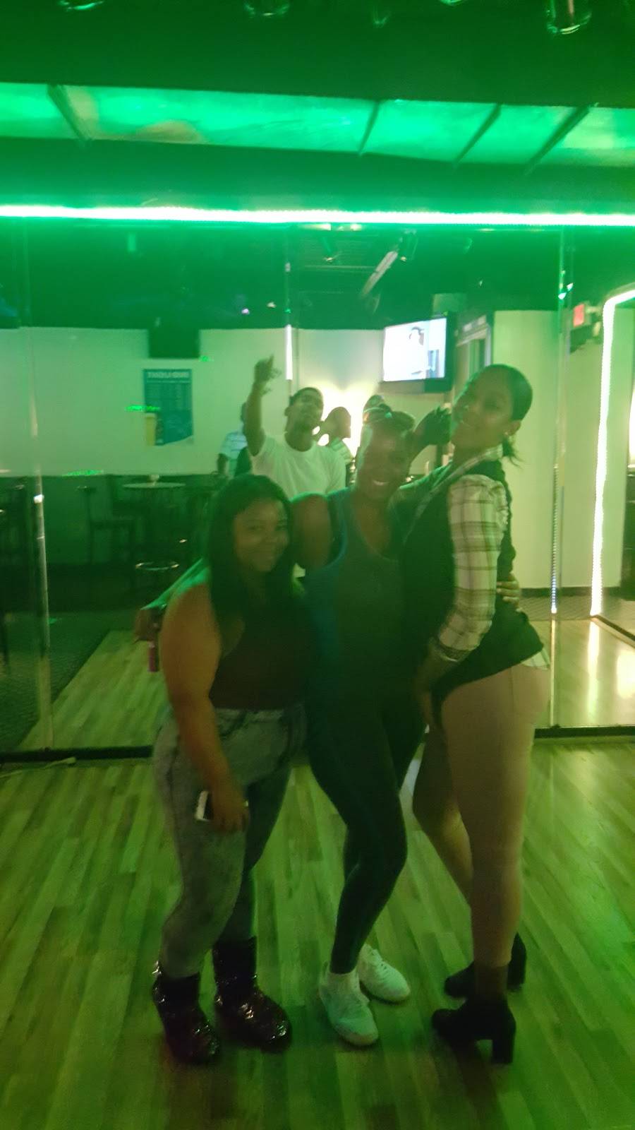 Subway | restaurant | 19615 Plymouth Rd, Detroit, MI 48228, USA | 3132704999 OR +1 313-270-4999