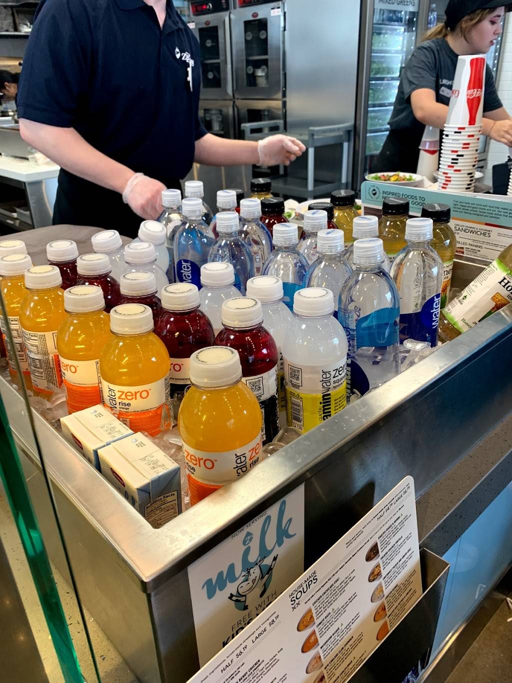 Cafe Zupas | restaurant | 12415 Wayzata Blvd Suite #14, Minnetonka, MN 55305, USA | 6514358470 OR +1 651-435-8470