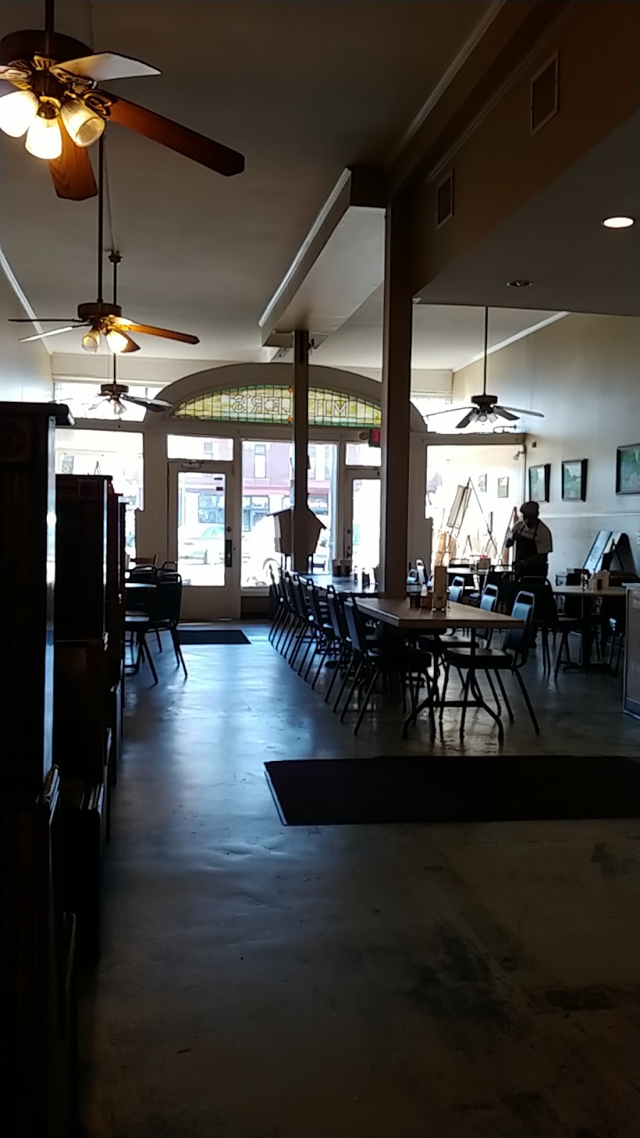 Cades Home Cooking | restaurant | 9 East Square, Washington, GA 30673, USA | 7066785586 OR +1 706-678-5586