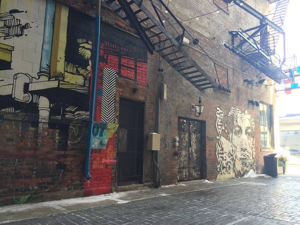 Standby | restaurant | 225 Gratiot Ave, Detroit, MI 48226, USA | 3132415719 OR +1 313-241-5719