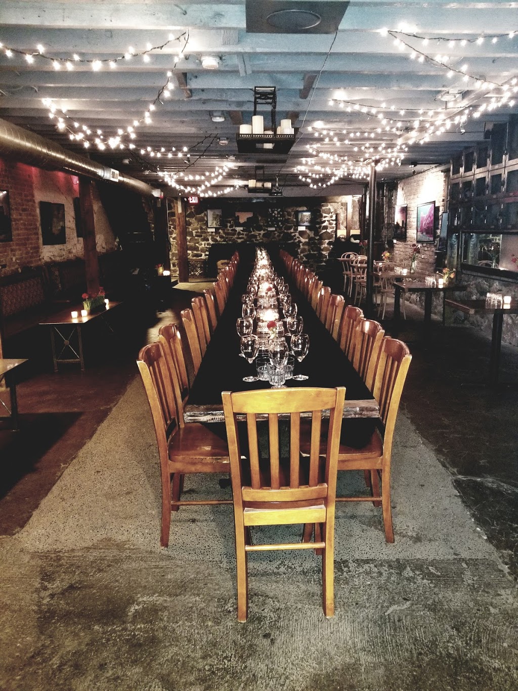 Alley Cat Cafe | cafe | 31 N Saginaw St, Pontiac, MI 48342, USA | 2484997427 OR +1 248-499-7427