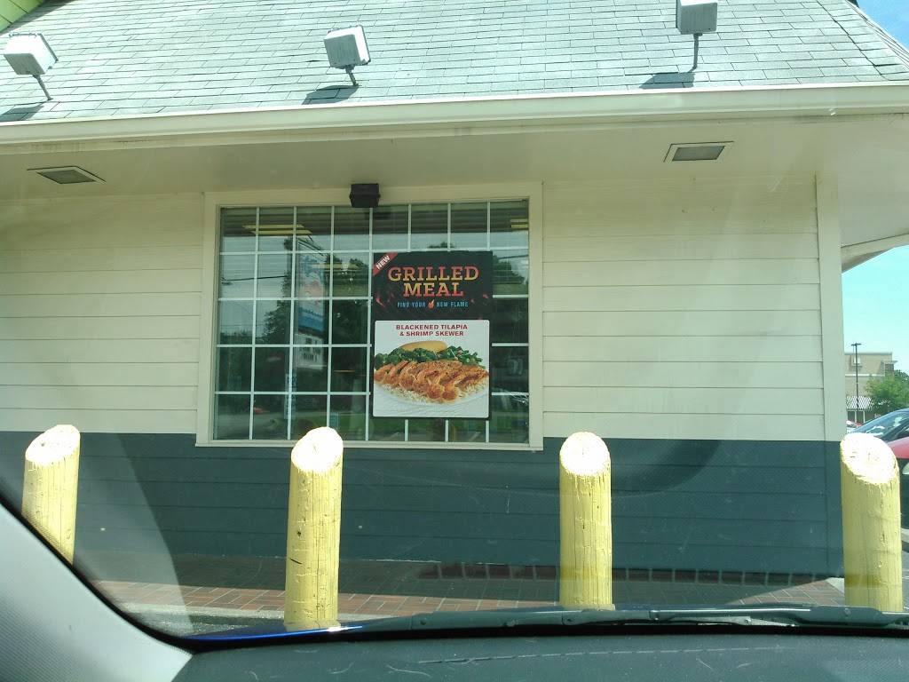 Captain Ds | restaurant | 10101 Dixie Hwy, Louisville, KY 40272, USA | 5029357350 OR +1 502-935-7350